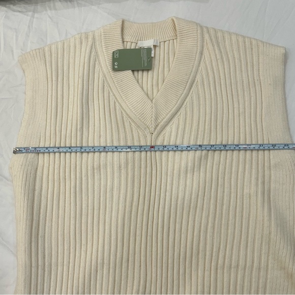 [Brand New] H&M Oversized Cream Vest Sweater - Picture 5 of 6